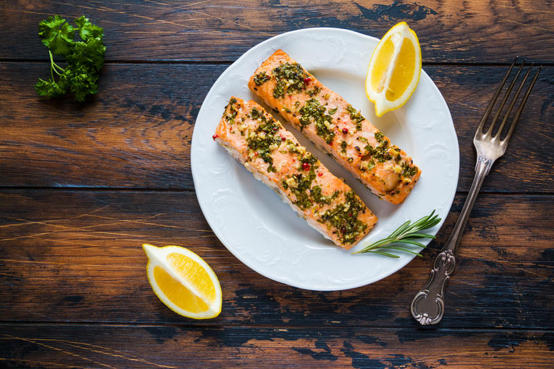 como fazer salmão assado no forno salmão assado no forno