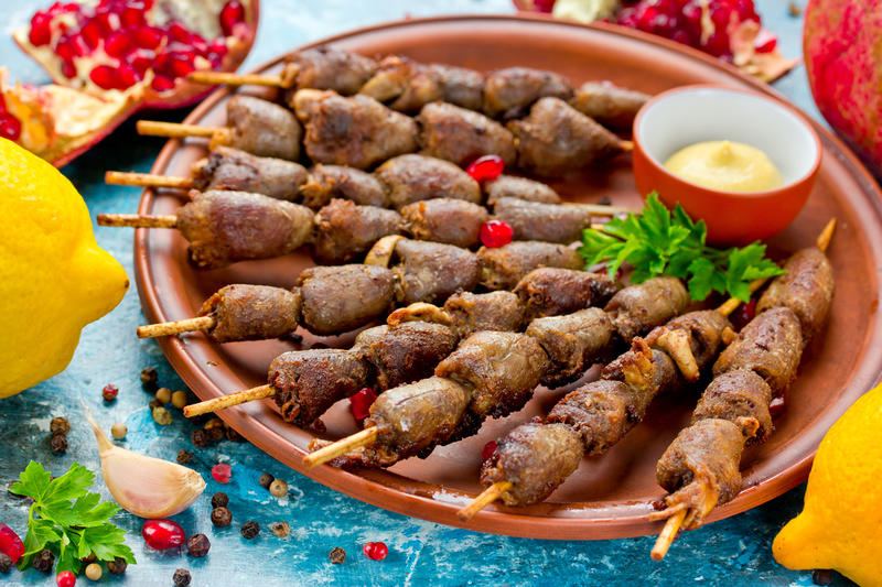 Como fazer churrasco de coração de frango Como fazer churrasco de coração de frango