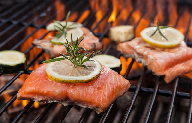 Como fazer salmão na grelha Como fazer salmão na grelha