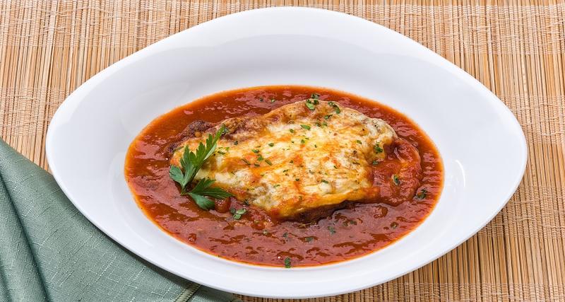 Filé de frango à parmegiana Filé de frango à parmegiana