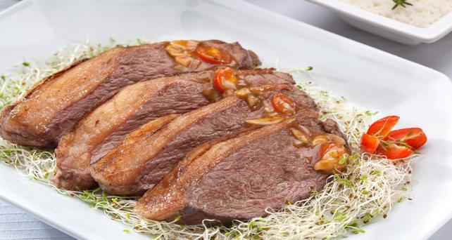 Cómo hacer picaña (tapa de cuadril) rellena al horno Cómo hacer picaña (tapa de cuadril) rellena al horno