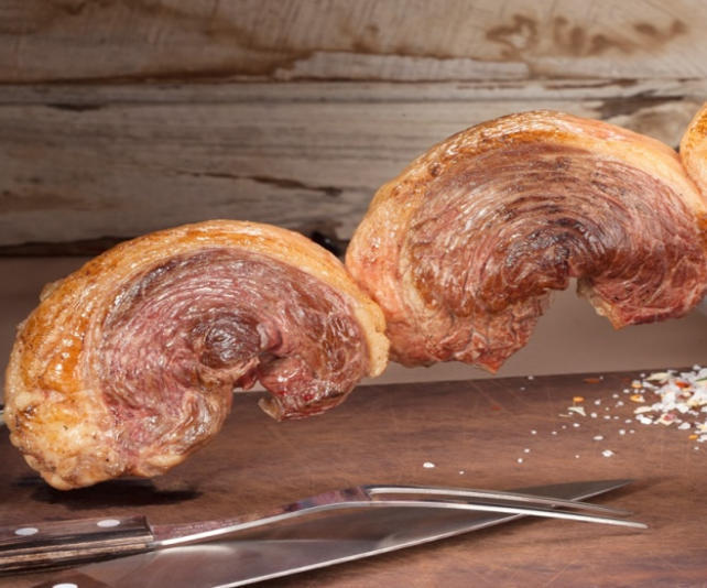 Grelha ou Espetos para Churrasco? Grelha ou Espetos para Churrasco?