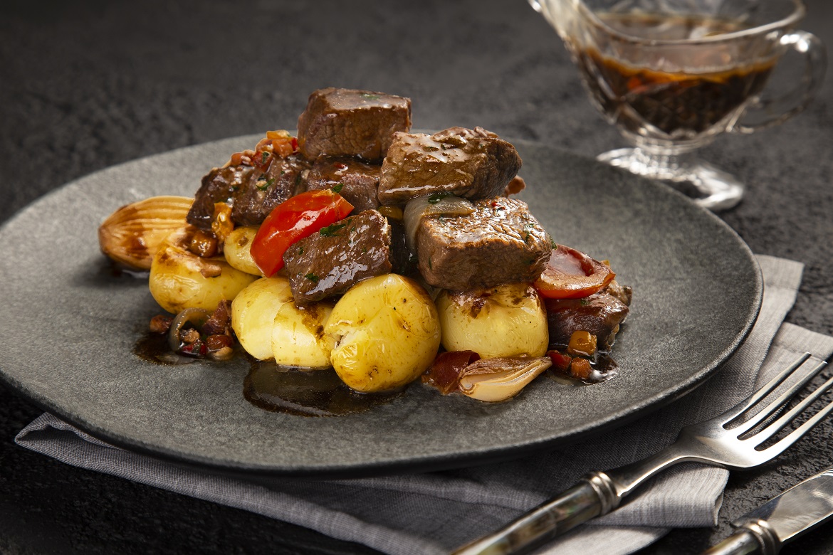 Como fazer hambúrguer artesanal com blend de costela e bacon Como fazer hambúrguer artesanal com blend de costela e bacon