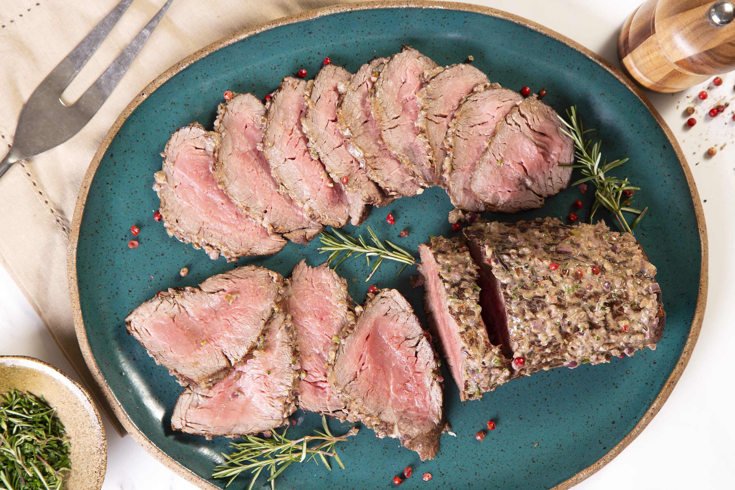 Receita de rosbife com crosta de azeitonas e ervas Receita de rosbife com crosta de azeitonas e ervas