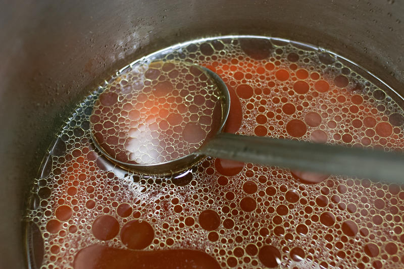 Como fazer molho espagnole para carnes vermelhas Como fazer molho espagnole para carnes vermelhas