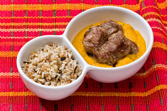 Como fazer delicioso purê de abóbora com carne salteada Como fazer delicioso purê de abóbora com carne salteada
