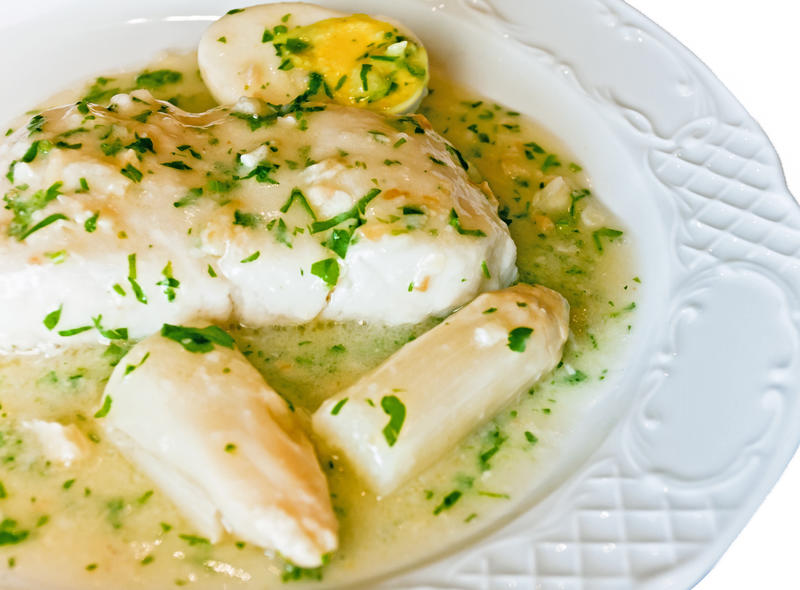 Cómo hacer filete de merluza Minerva con espárragos Cómo hacer filete de merluza Minerva con espárragos