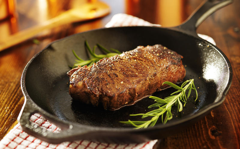 Receta de bife de chorizo Estancia 92 con crema de brócoli Receta de bife de chorizo Estancia 92 con crema de brócoli
