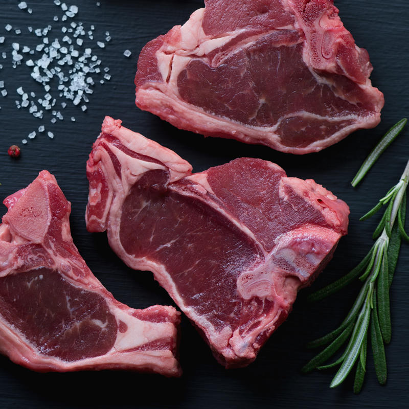 Receita de T-bone de cordeiro na frigideira Receita de T-bone de cordeiro na frigideira